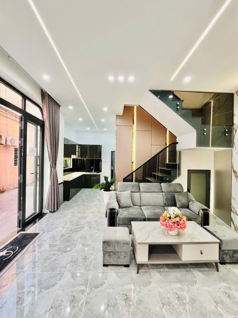 Nhà Trệt Lầu Góc 2 Mặt Tiền - Hẻm 115 Đường CMT8, Bình Thủy, Cần Thơ