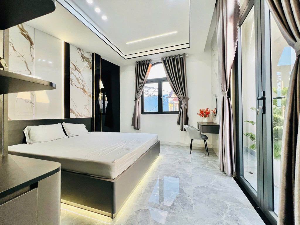 Nhà Trệt Lầu Góc 2 Mặt Tiền - Hẻm 115 Đường CMT8, Bình Thủy, Cần Thơ