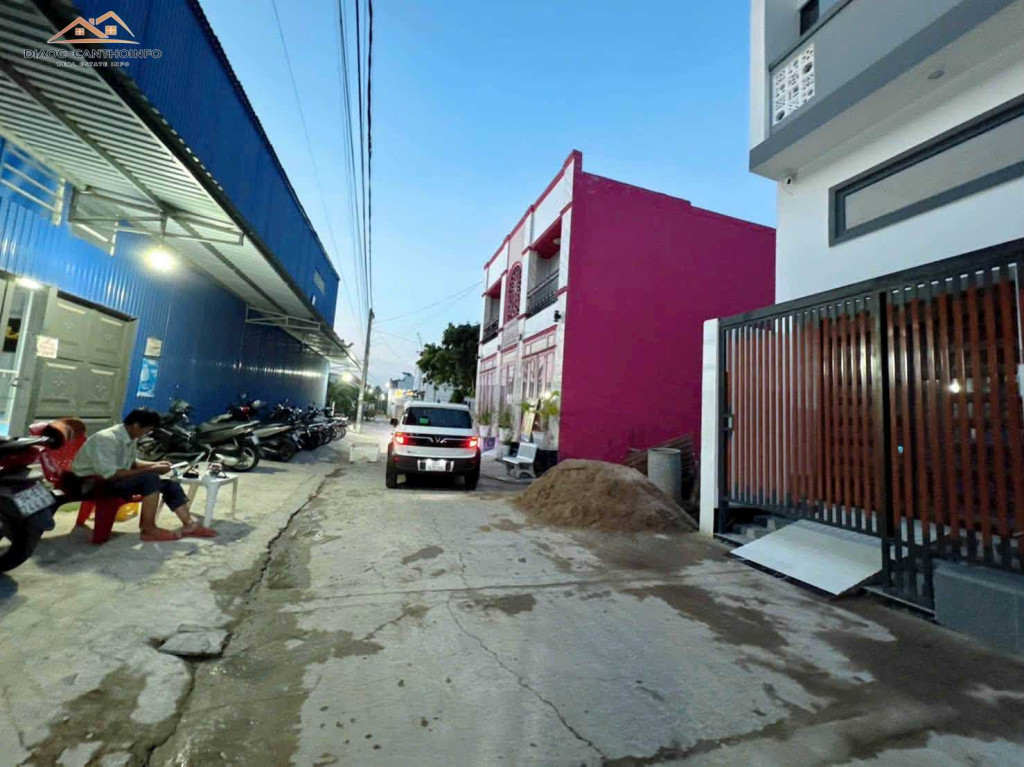 Nhà Trệt Lầu Gần BV Nhi Đồng và ĐH FPT 500m, P. Long Tuyền, Cần Thơ